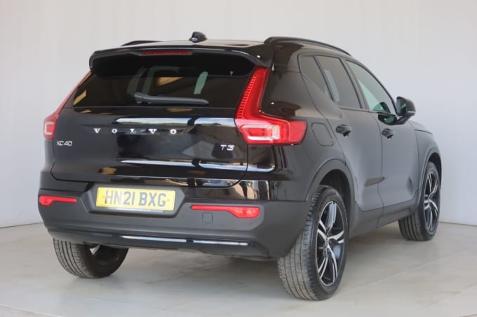 2025 Volvo Xc40