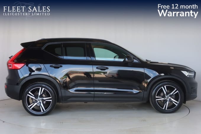 2025 Volvo Xc40