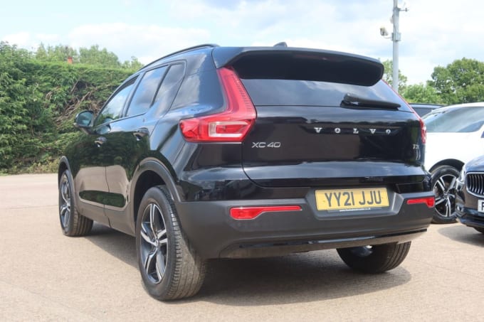 2025 Volvo Xc40