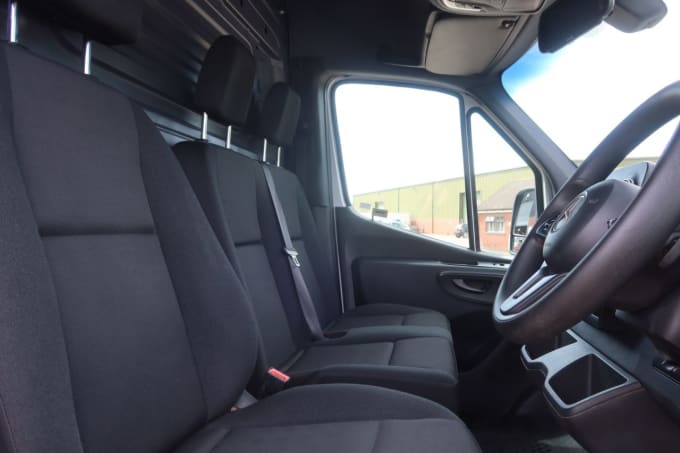 2025 Mercedes-benz Sprinter