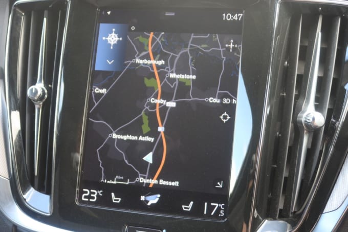 2025 Volvo V60