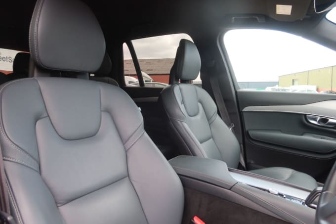 2025 Volvo Xc90