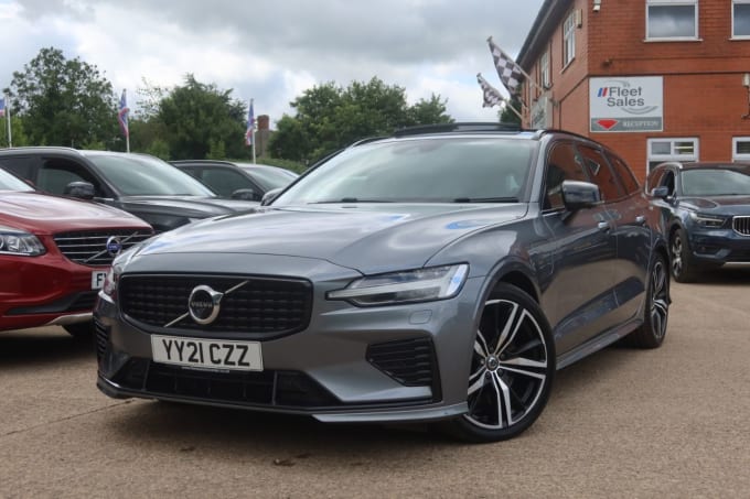 2025 Volvo V60
