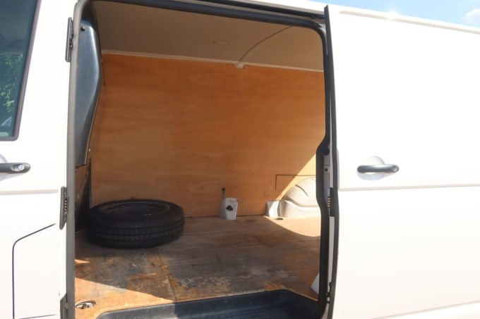 2025 Volkswagen Transporter