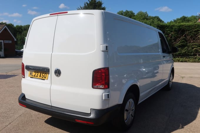 2025 Volkswagen Transporter