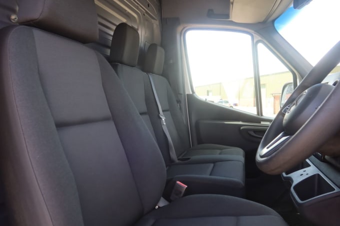 2025 Mercedes-benz Sprinter