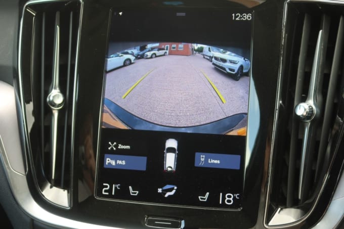 2025 Volvo V60