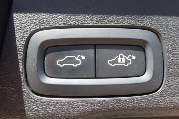 2025 Volvo Xc60