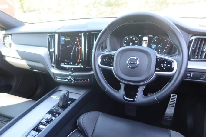 2025 Volvo Xc60