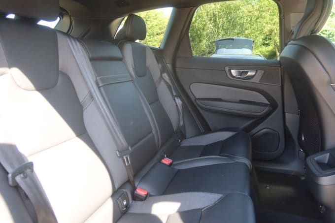 2025 Volvo Xc60