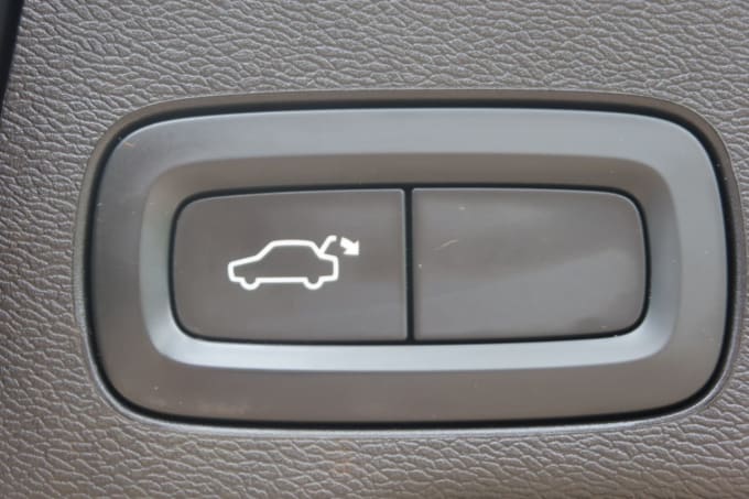 2025 Volvo Xc60