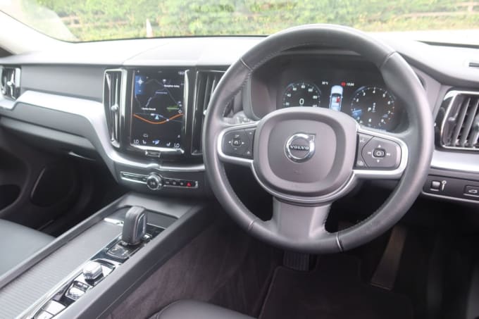 2025 Volvo Xc60