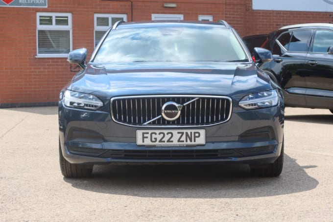 2025 Volvo V90