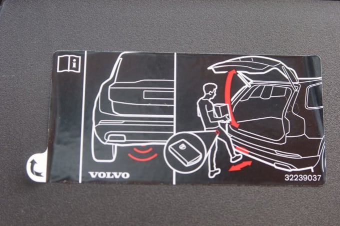 2025 Volvo V90