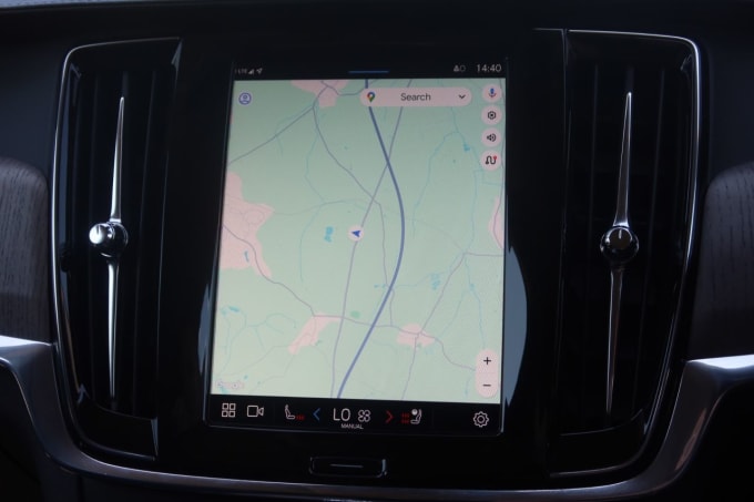 2025 Volvo V90 Cross Country