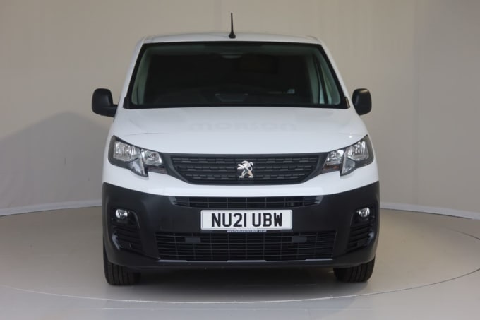 2025 Peugeot Partner
