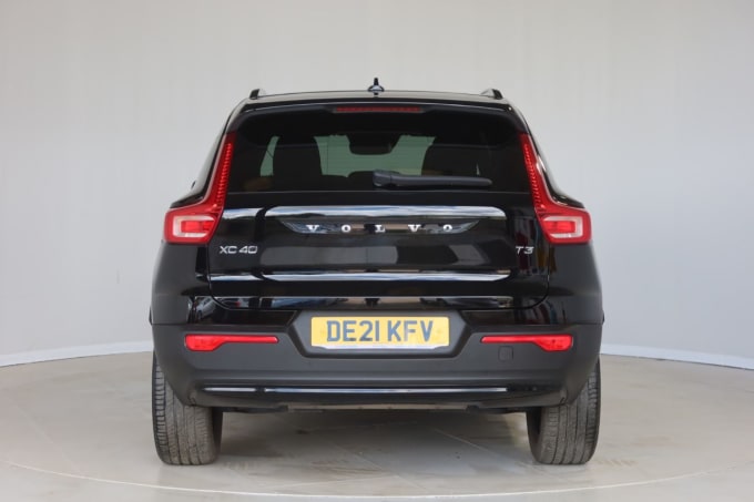 2025 Volvo Xc40
