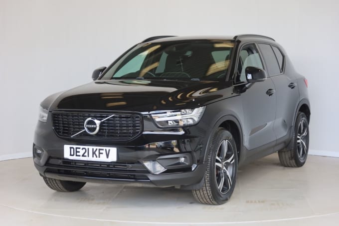 2025 Volvo Xc40
