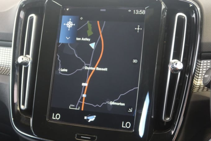 2025 Volvo Xc40