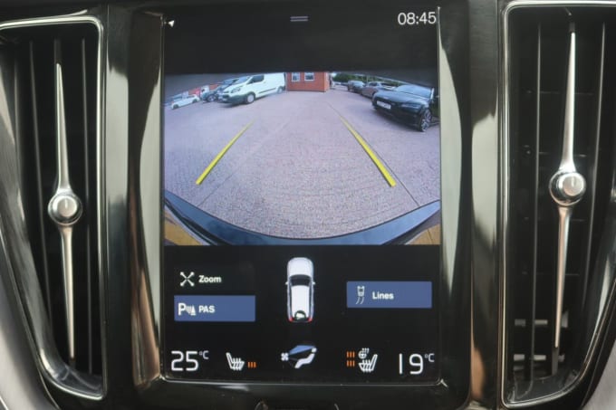 2025 Volvo Xc60