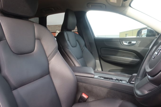 2025 Volvo Xc60