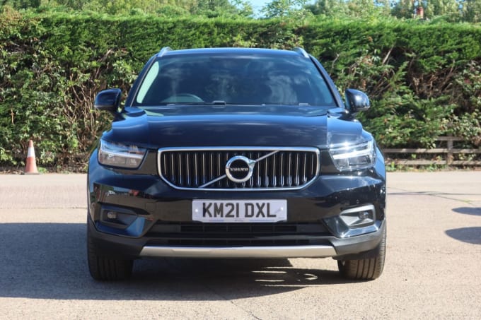 2025 Volvo Xc40