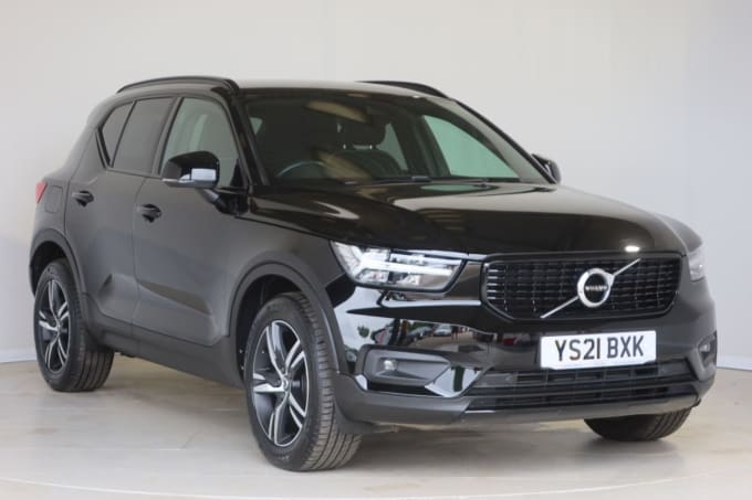 2025 Volvo Xc40