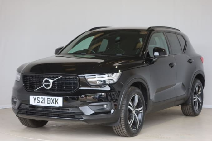 2025 Volvo Xc40
