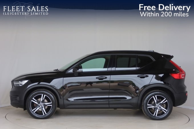 2025 Volvo Xc40