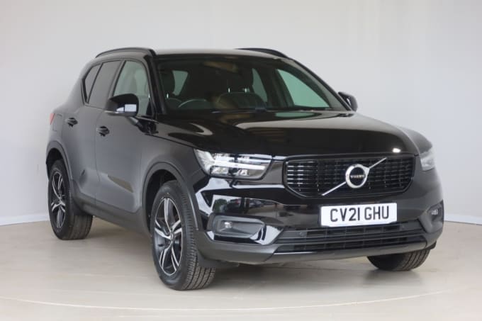 2025 Volvo Xc40
