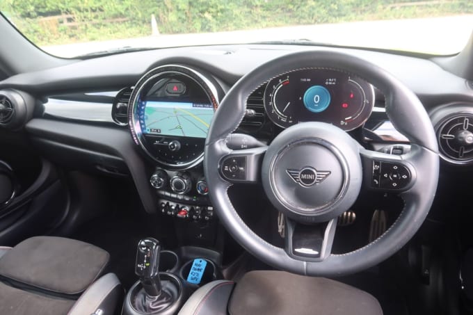 2025 Mini Convertible