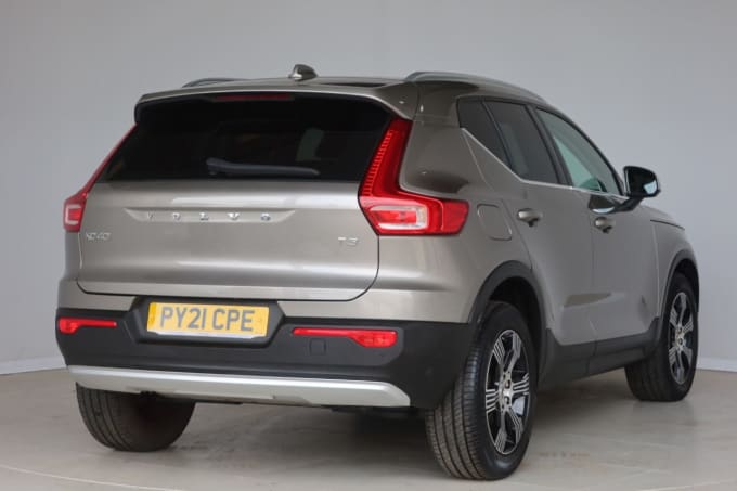 2025 Volvo Xc40