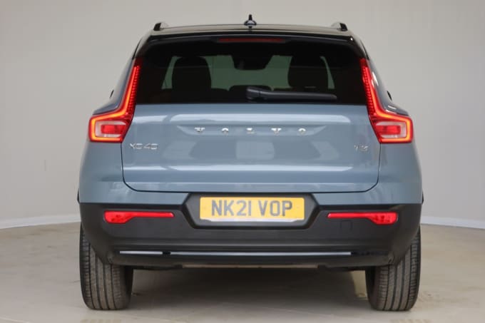 2025 Volvo Xc40