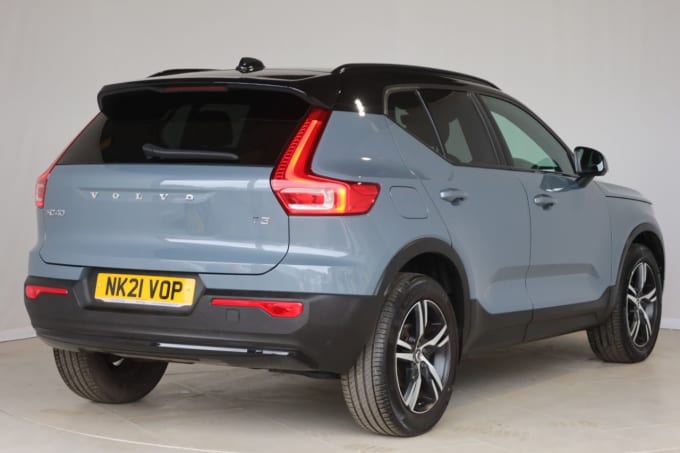 2025 Volvo Xc40