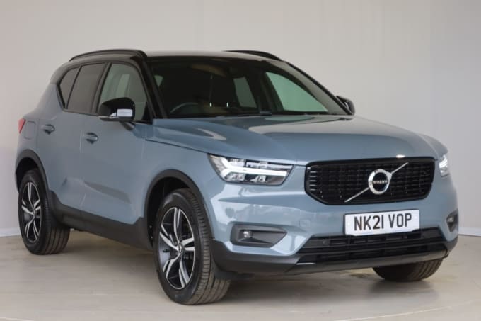 2025 Volvo Xc40