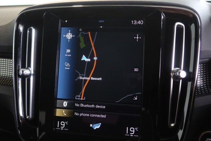 2025 Volvo Xc40
