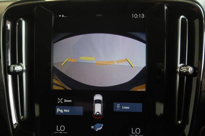 2025 Volvo Xc40
