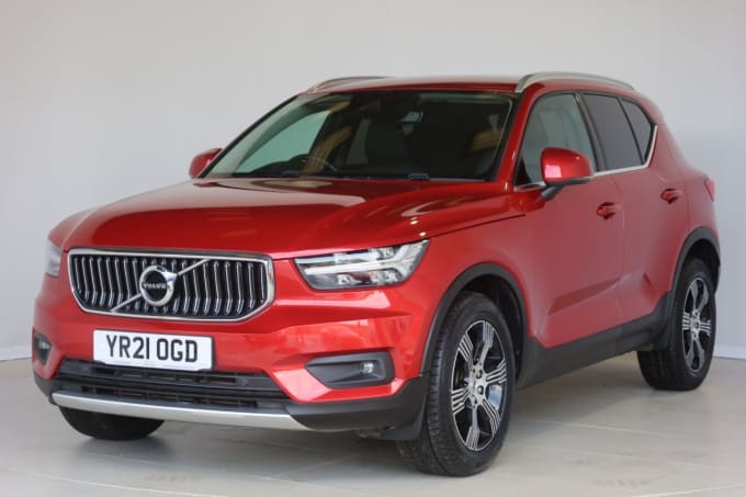 2025 Volvo Xc40