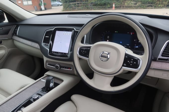2025 Volvo Xc90