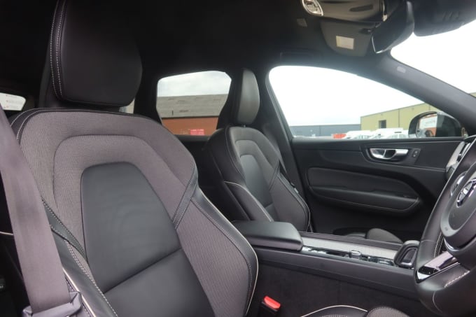 2025 Volvo Xc60