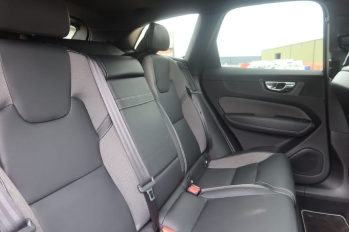 2025 Volvo Xc60