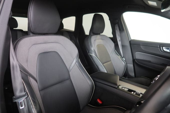 2025 Volvo Xc60