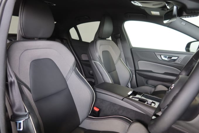 2025 Volvo S60