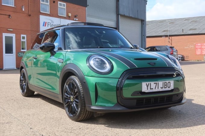 2025 Mini Electric Hatch