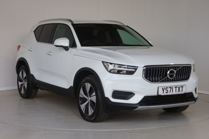 2025 Volvo Xc40