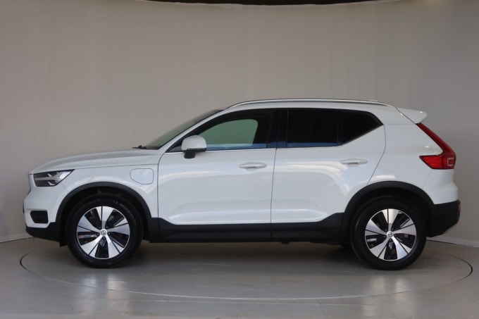 2025 Volvo Xc40