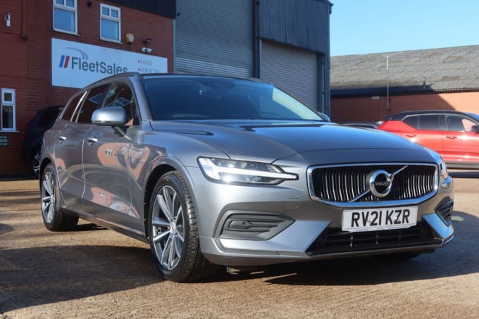 2025 Volvo V60