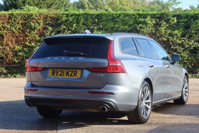 2025 Volvo V60
