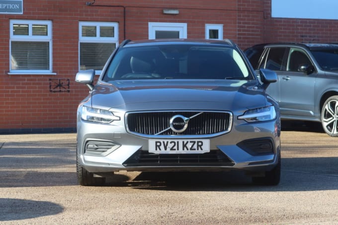 2025 Volvo V60