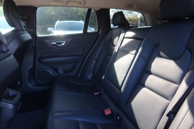 2025 Volvo V60